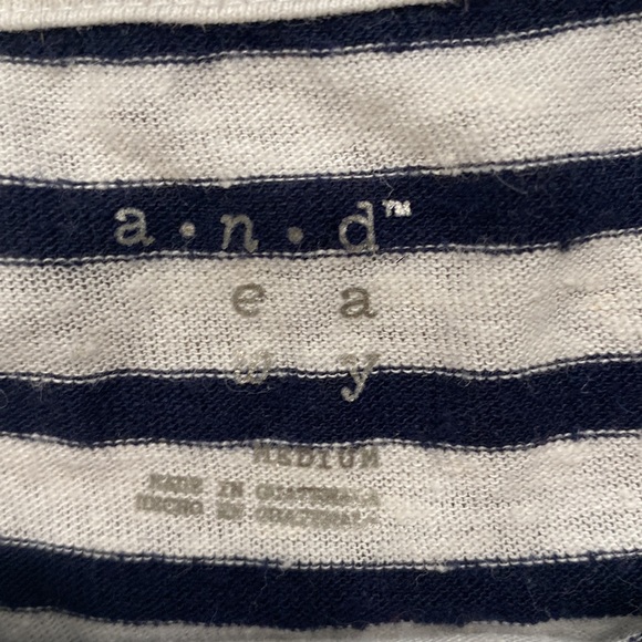 A new day • medium shirt bundle - Picture 12 of 14